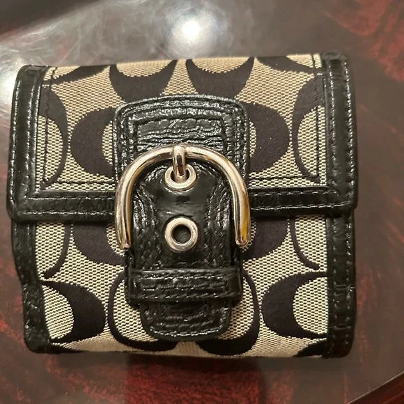Authentic gently used Coach wallet. - Picture 1 of 5